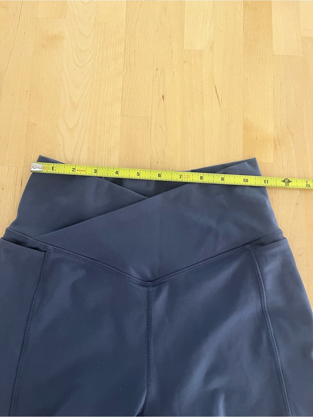 Senita Shorts with Pockets Small - Picture 2 of 6